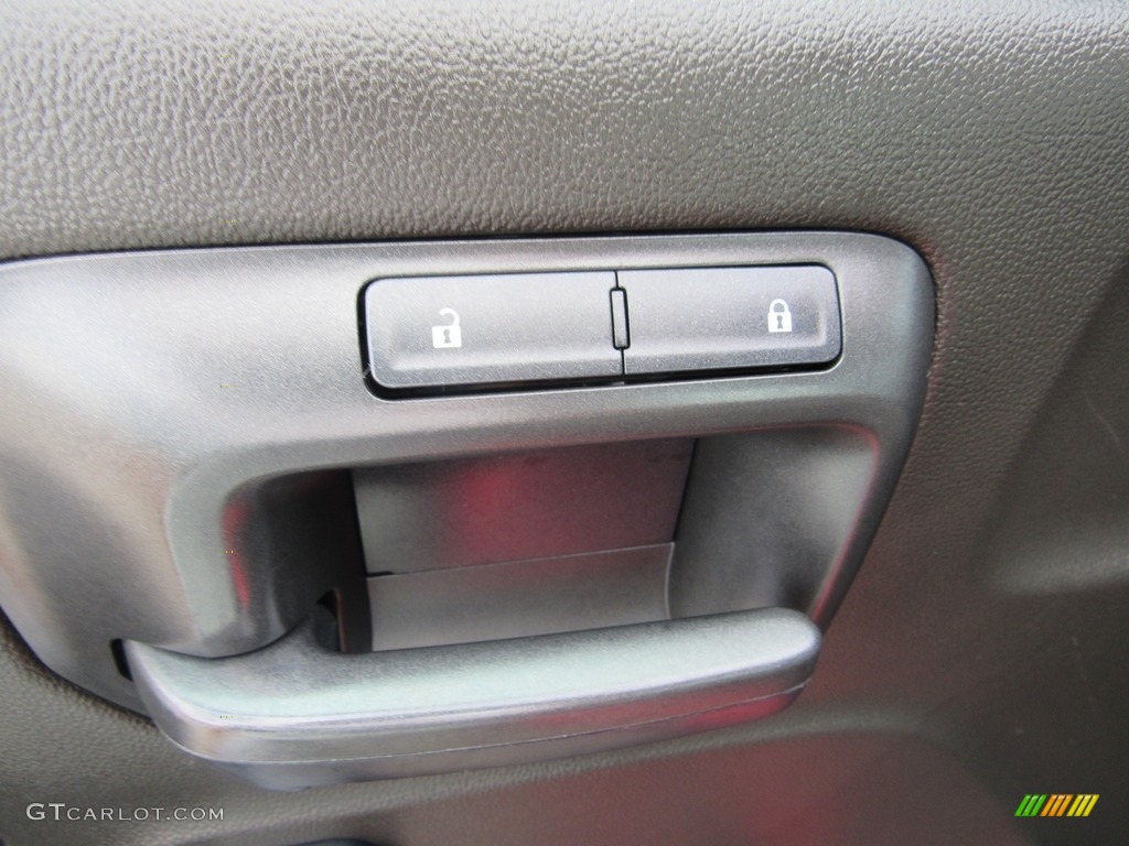 2016 Chevrolet Silverado 1500 WT Regular Cab Jet Black Door Panel Photo #138524277