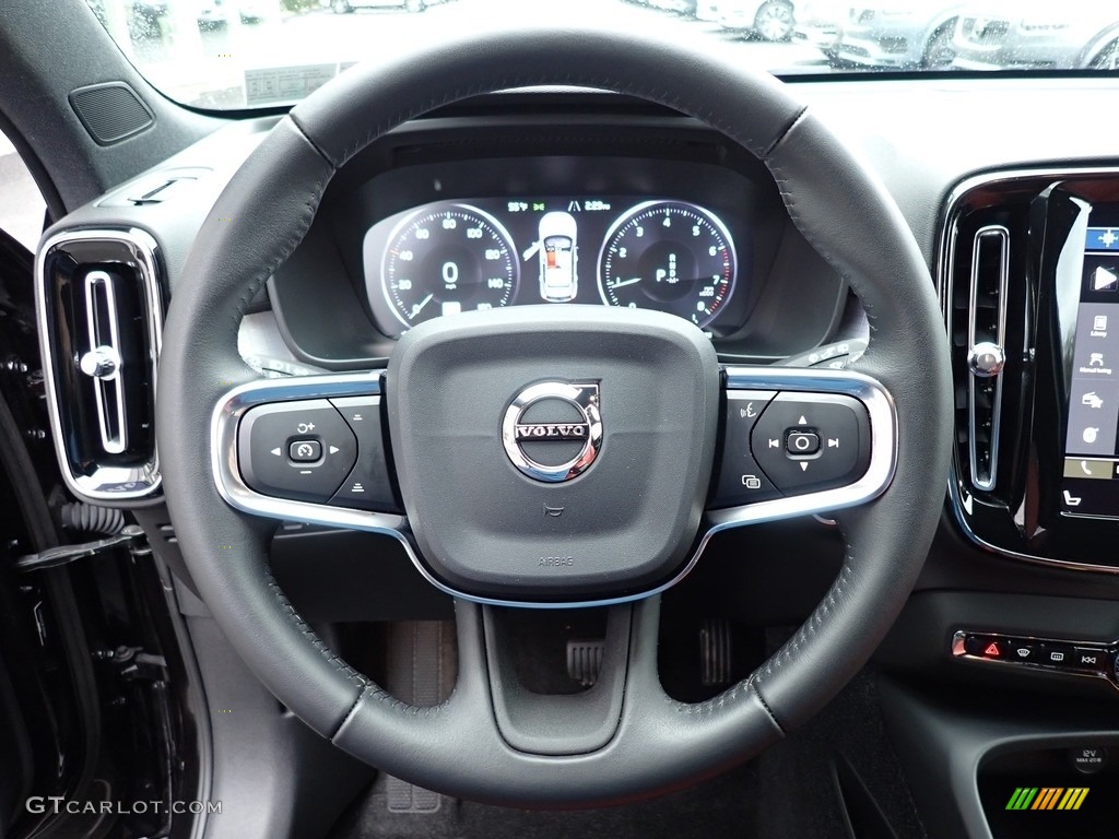 2019 XC40 T5 Momentum AWD - Black Stone / Oxide Red photo #17