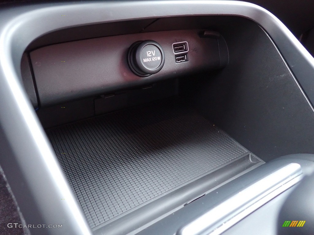 2019 XC40 T5 Momentum AWD - Black Stone / Oxide Red photo #20