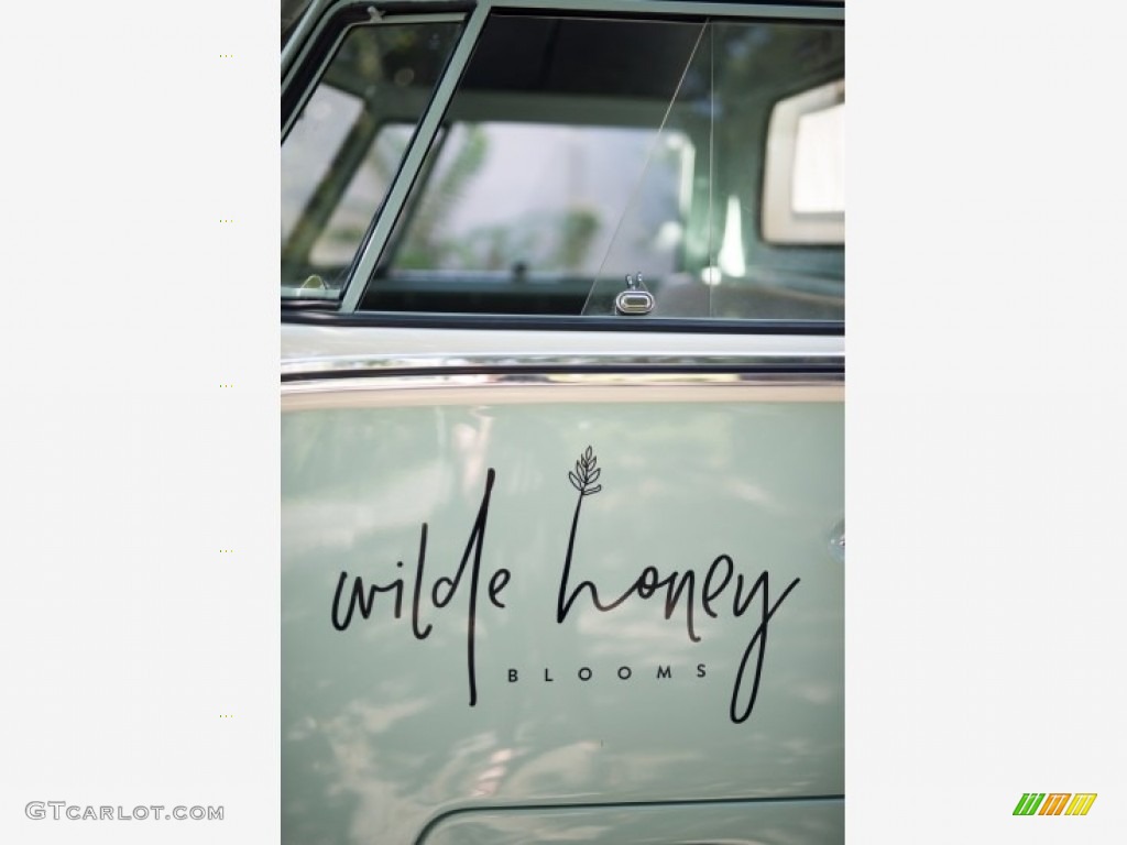 1958 Volkswagen Bus T2 Transporter Pick Up Marks and Logos Photos