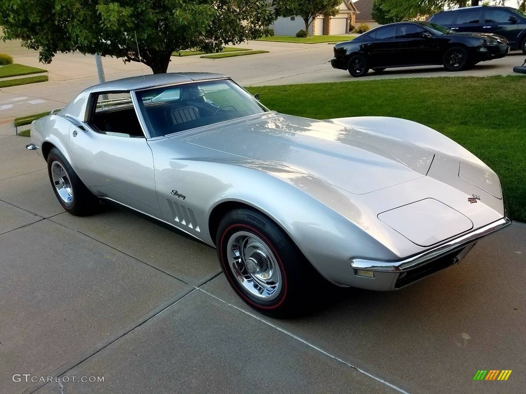Silverstone Silver 1968 Chevrolet Corvette Coupe Exterior Photo #138525330