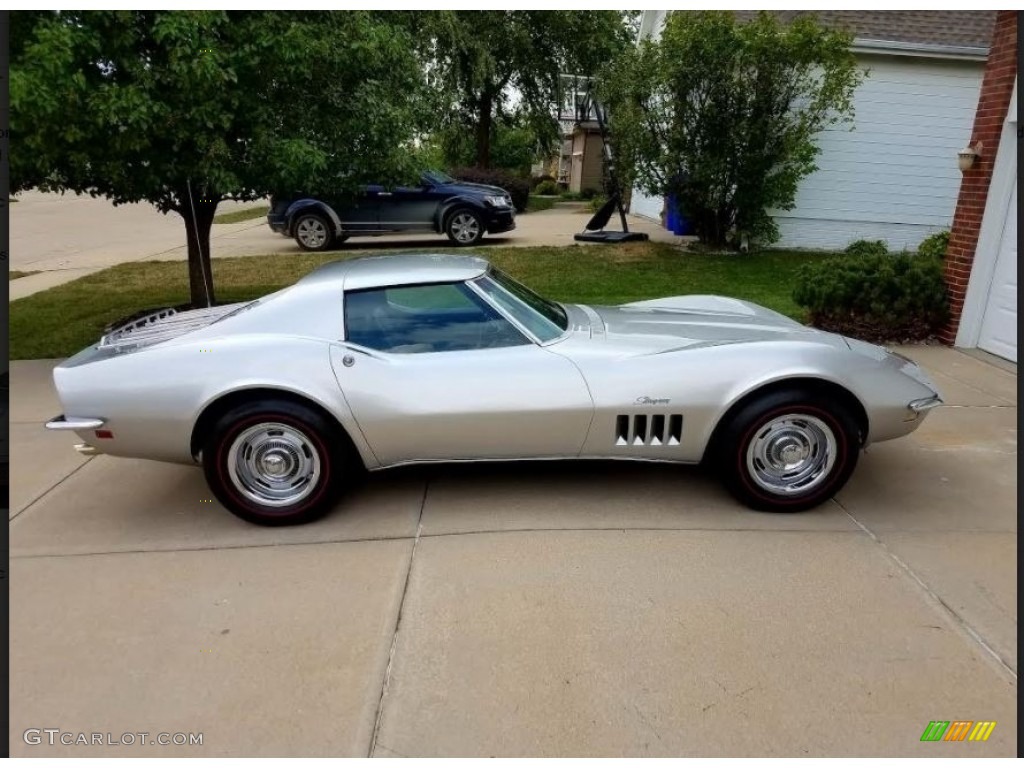 Silverstone Silver 1968 Chevrolet Corvette Coupe Exterior Photo #138525716