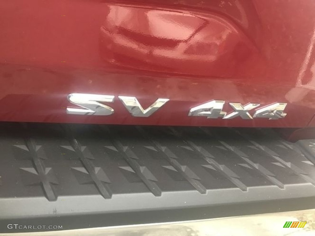 2017 Nissan Titan SV Crew Cab 4x4 Marks and Logos Photo #138528930