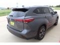 Magnetic Gray Metallic - Highlander XLE Photo No. 8