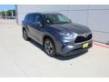 2020 Magnetic Gray Metallic Toyota Highlander XLE  photo #2