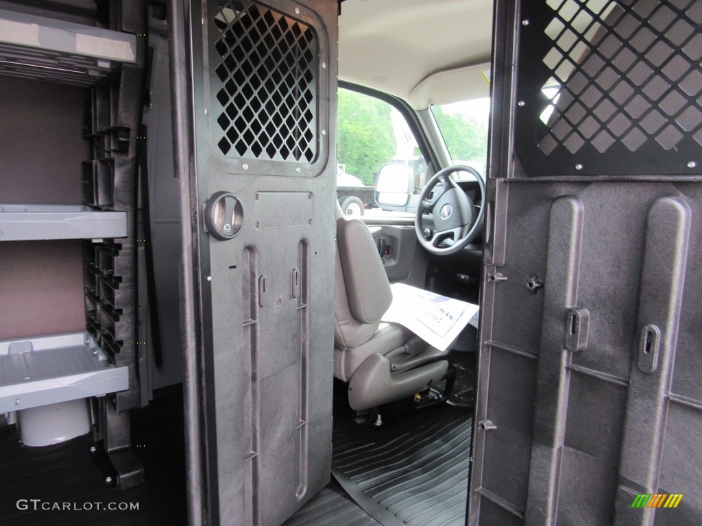 2014 Savana Van 1500 Cargo - Quicksilver Metallic / Medium Pewter photo #33