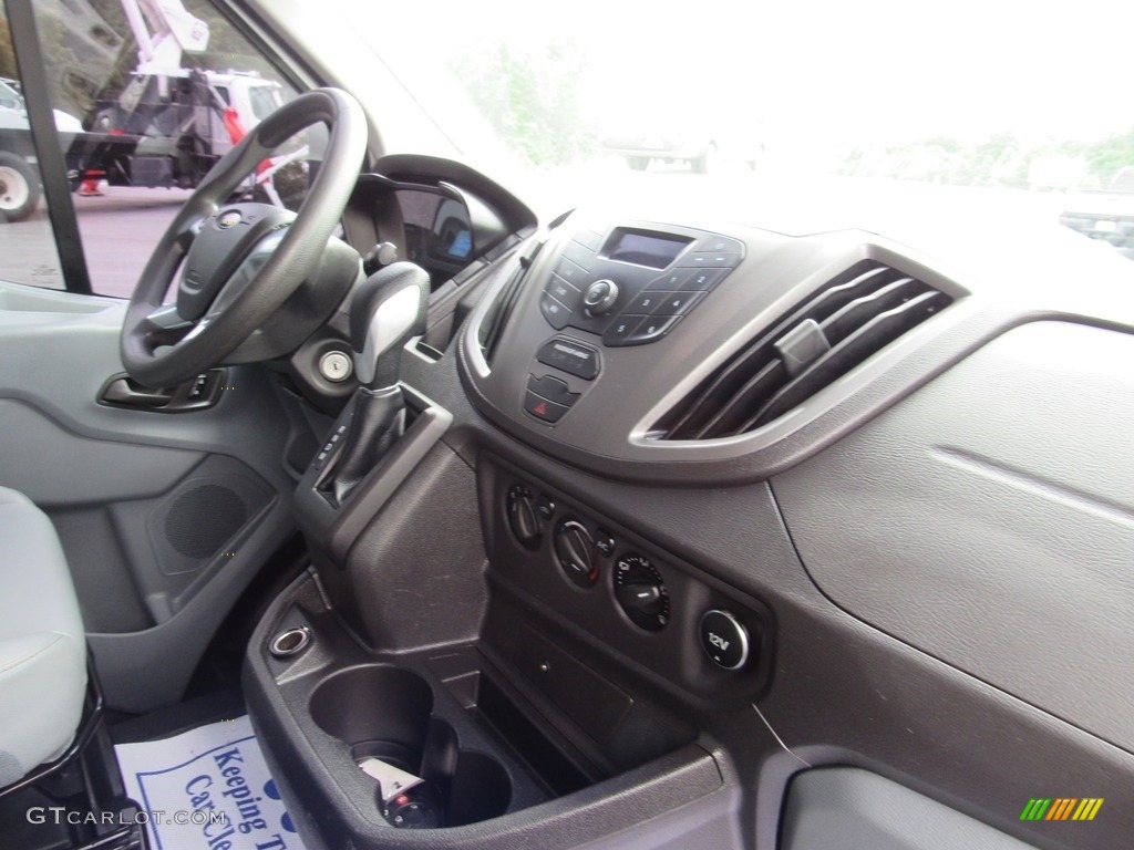 2017 Ford Transit Van 250 LR Long Dashboard Photos