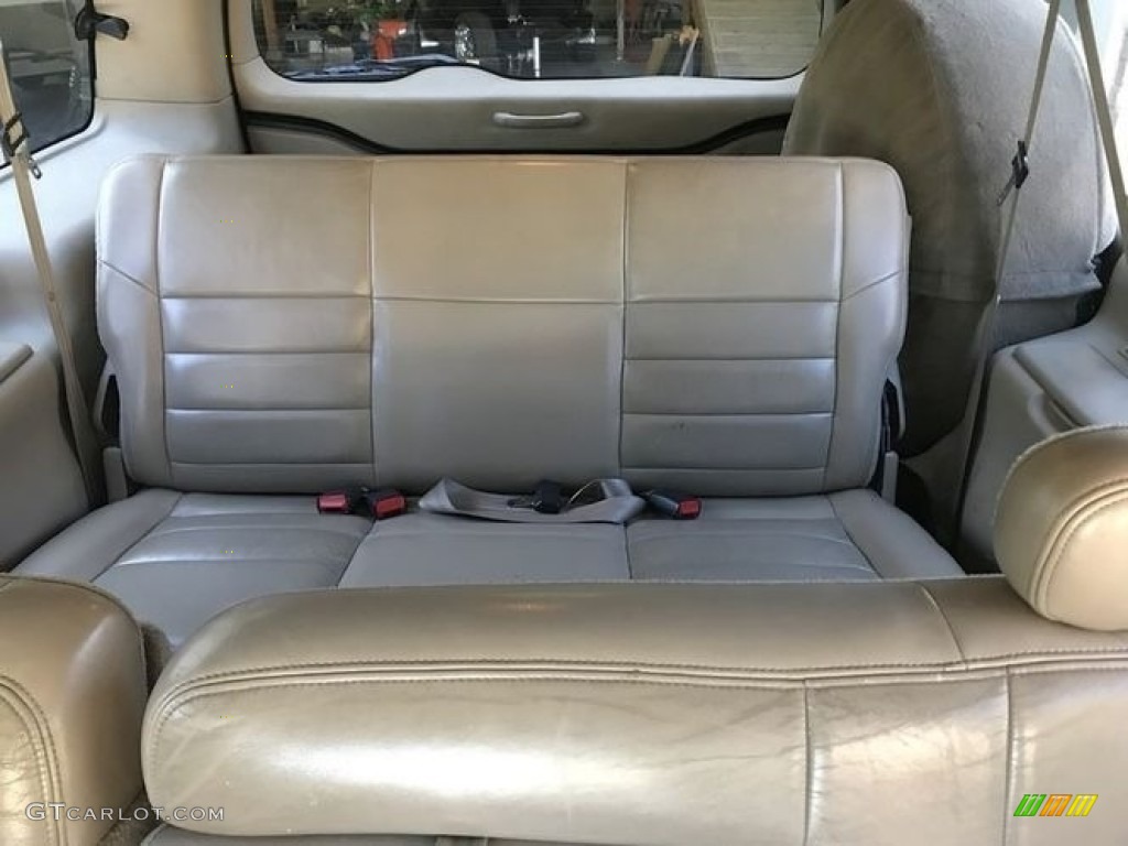 2002 Ford Excursion Limited 4x4 Rear Seat Photo #138533289