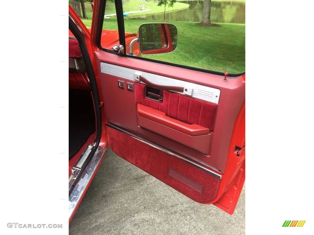 1985 Chevrolet C/K C10 Silverado Regular cab Burgundy Door Panel Photo #138534603