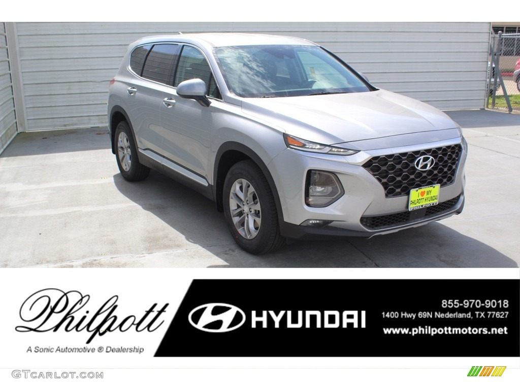 Shimmering Silver Pearl Hyundai Santa Fe