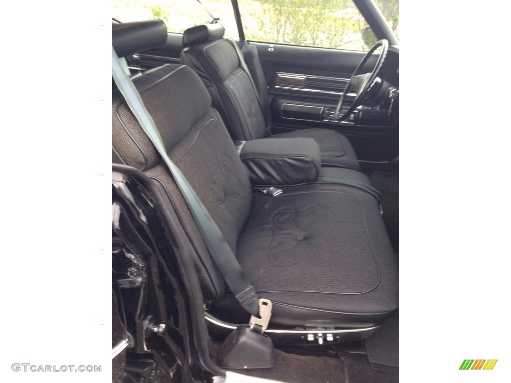 Black Interior 1974 Oldsmobile Ninety Eight Regency Sedan Photo #138536914