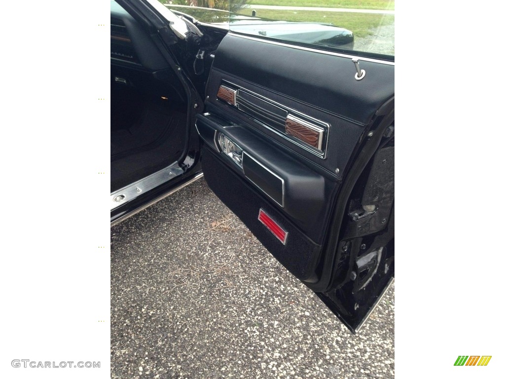1974 Oldsmobile Ninety Eight Regency Sedan Black Door Panel Photo #138537252