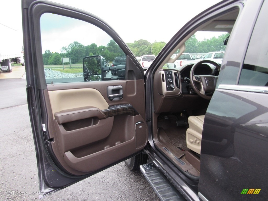 2016 GMC Sierra 3500HD Denali Crew Cab 4x4 Cocoa/Dune Door Panel Photo #138539235