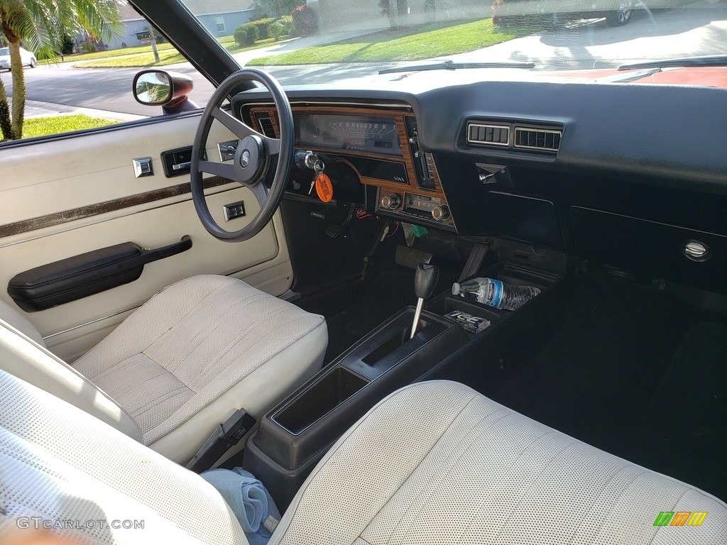 White Interior 1976 Chevrolet Nova SS Coupe Photo #138541446
