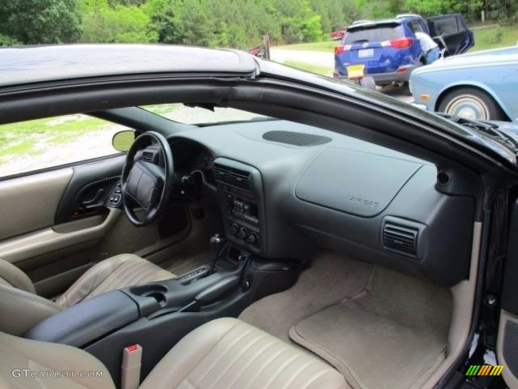 1997 Camaro Z28 Coupe - Black / Beige photo #7