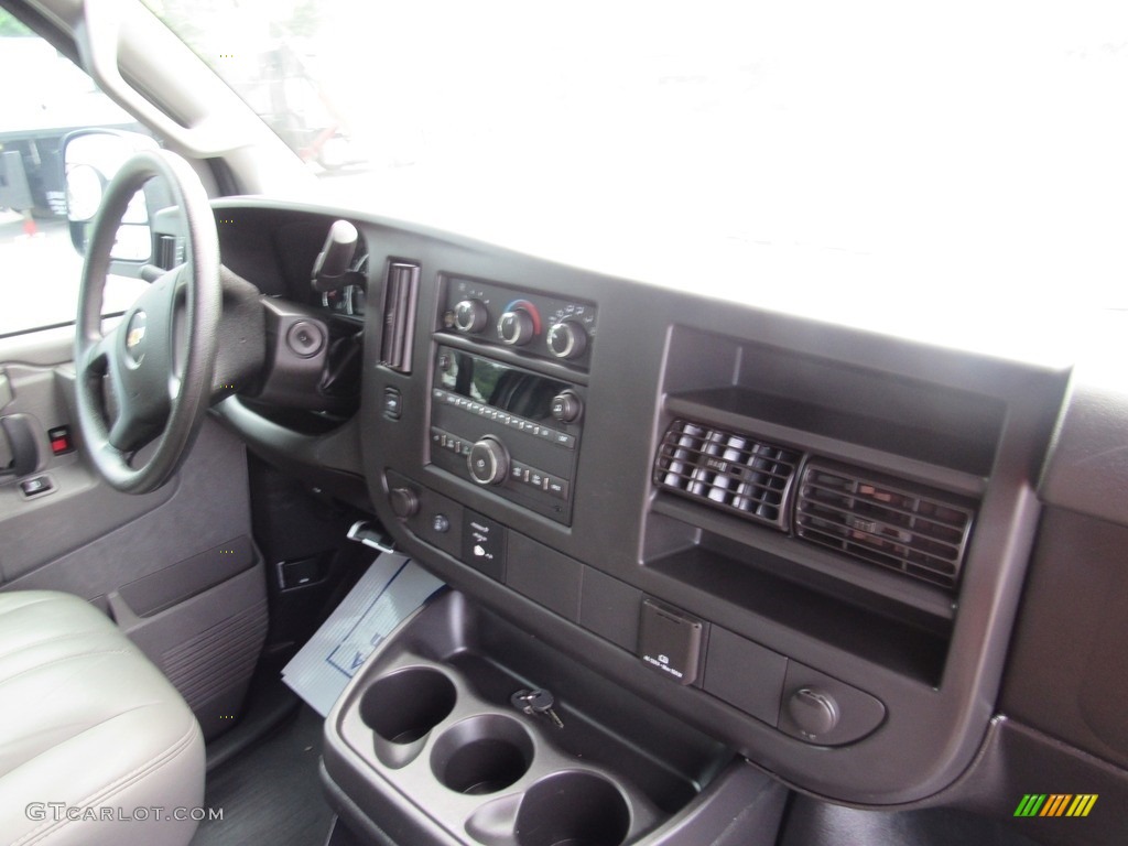 2016 Chevrolet Express 2500 Cargo WT Medium Pewter Dashboard Photo #138542715
