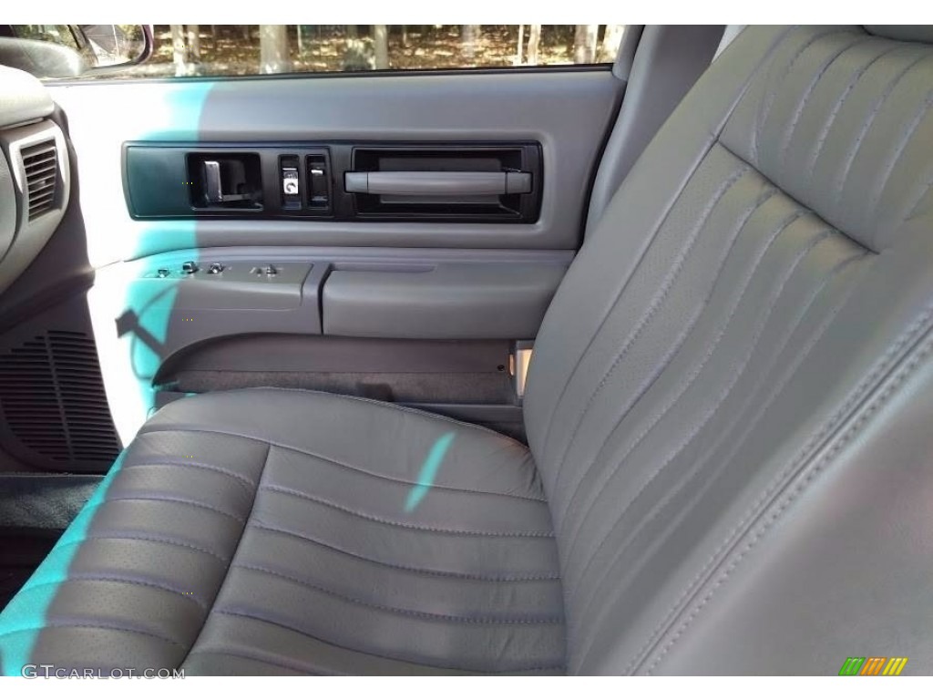 Grey Interior 1995 Chevrolet Impala SS Photo #138543972