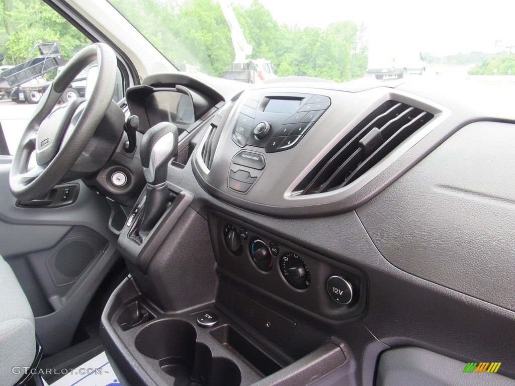 2015 Ford Transit Van 250 LR Regular Dashboard Photos