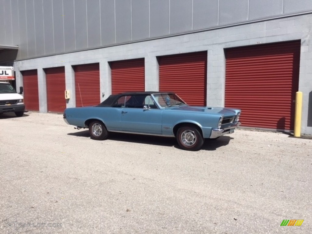 Fontaine Blue 1965 Pontiac GTO Convertible Exterior Photo #138551326