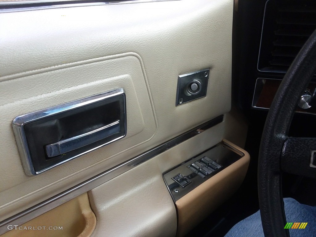 1971 Pontiac Grand Prix SSJ Hurst Ivory Door Panel Photo #138551826