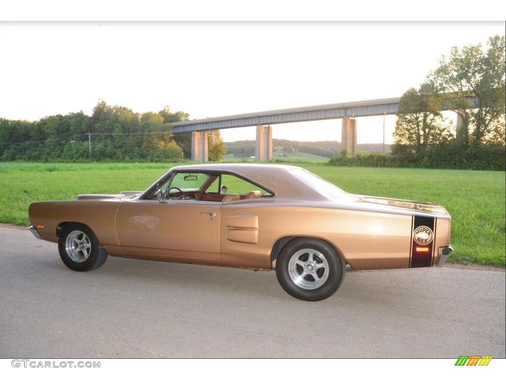 Gold Metallic 1969 Dodge Coronet Super Bee Hardtop Exterior Photo #138552717