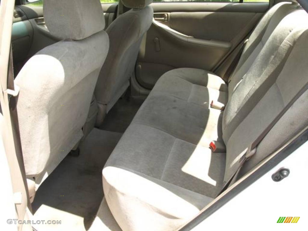 2003 Corolla CE - Super White / Pebble Beige photo #10