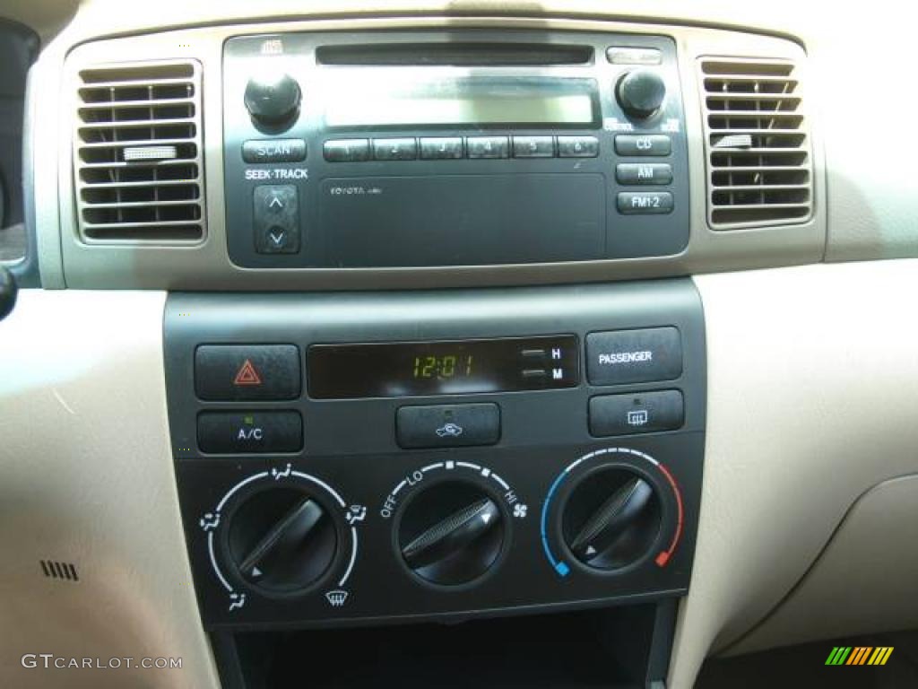 2003 Corolla CE - Super White / Pebble Beige photo #12