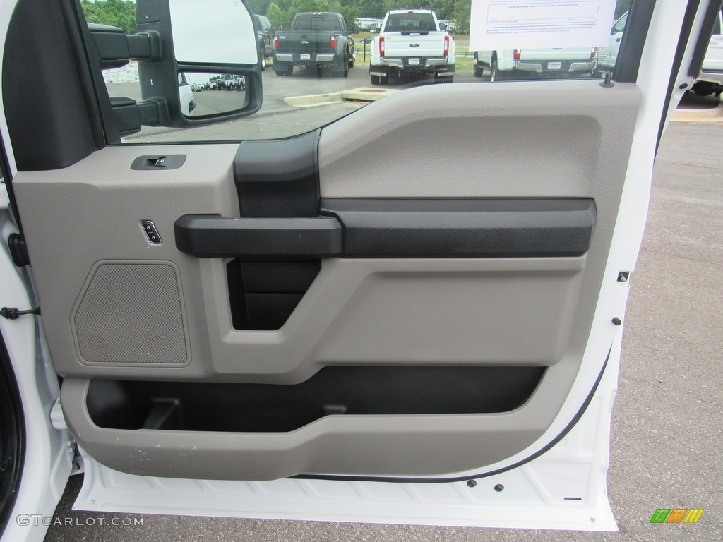 2017 Ford F250 Super Duty XL Regular Cab Door Panel Photos