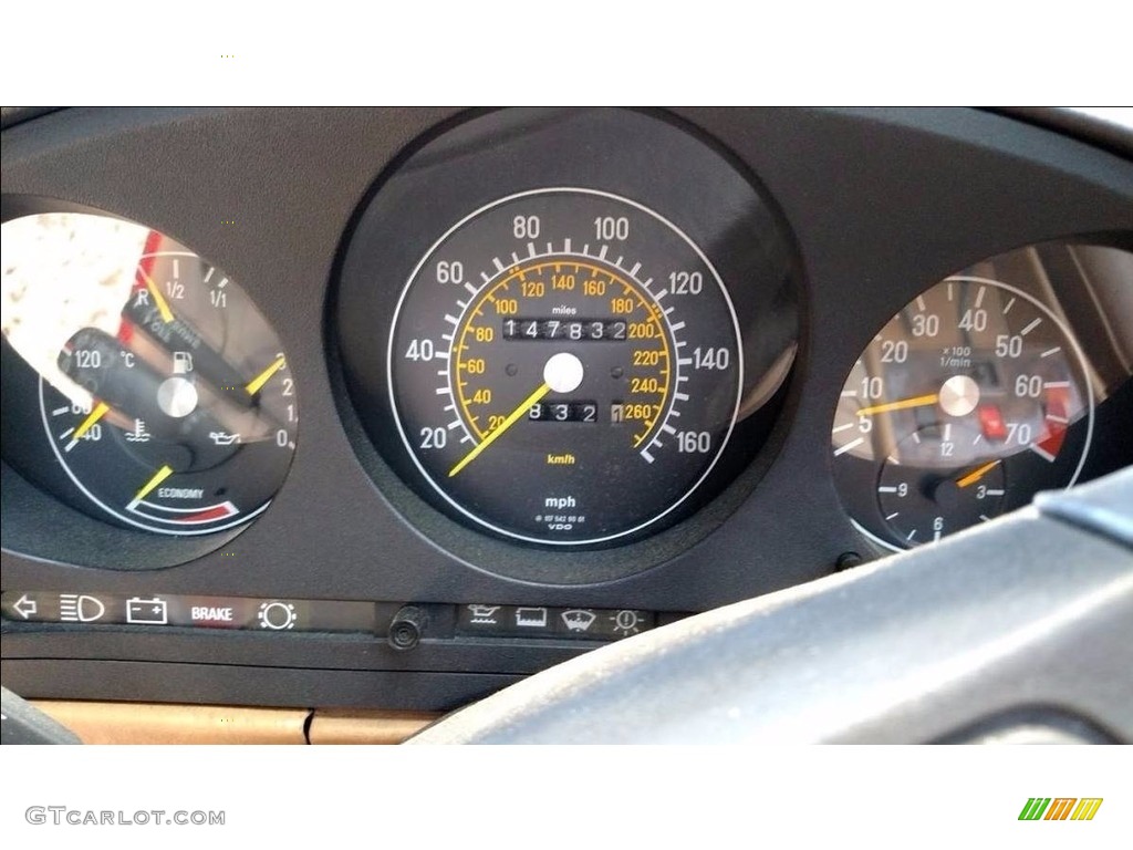 1986 Mercedes-Benz SL Class 560 SL Roadster Gauges Photo #138556330