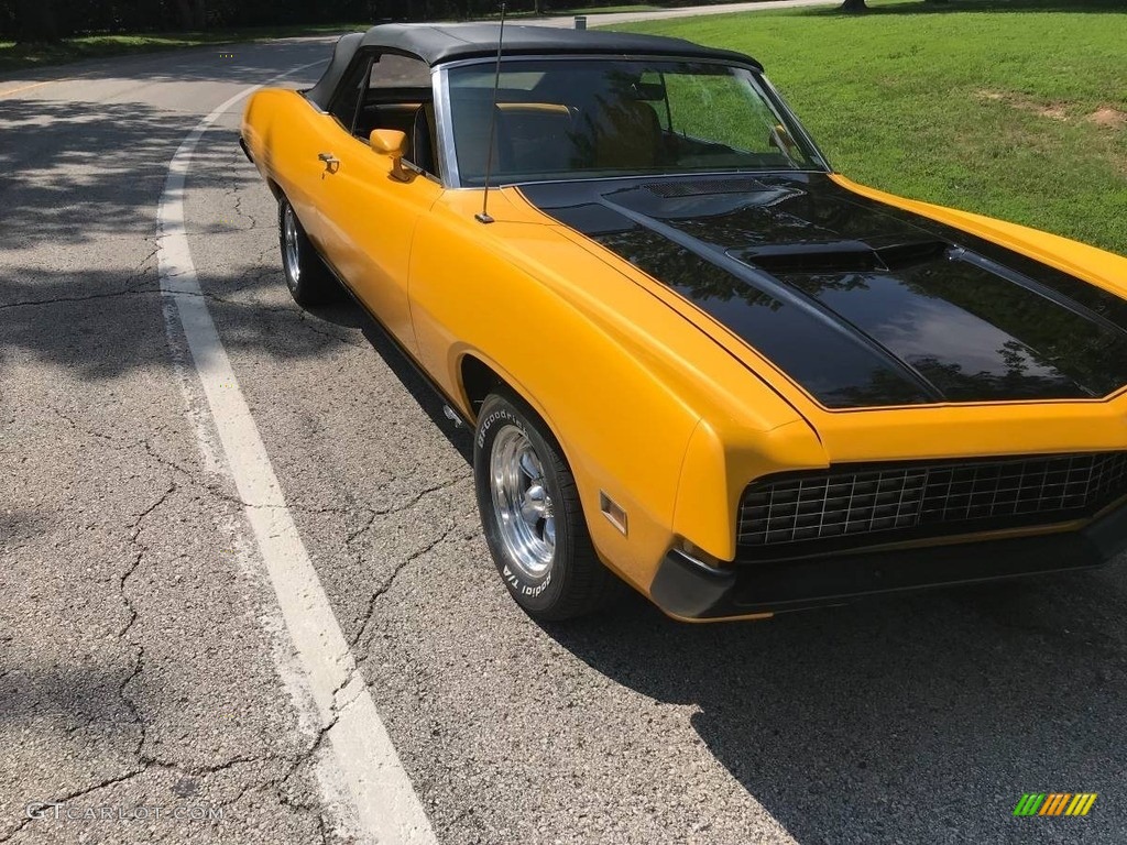 Custom Yellow 1971 Ford Torino GT Convertible Exterior Photo #138557283