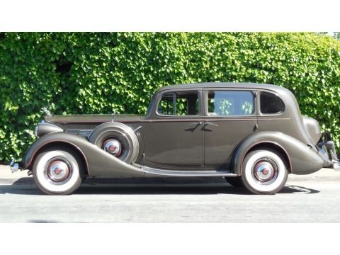 1937 Packard Super Eight