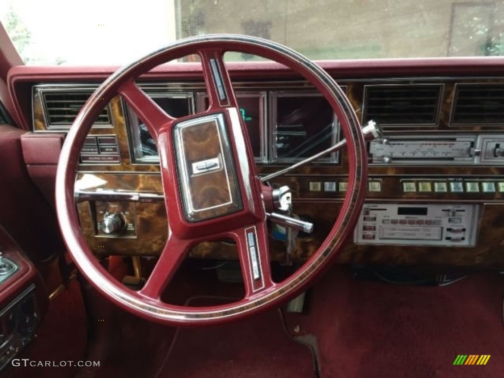 1980 Lincoln Continental Town Car Dark Red Steering Wheel Photo #138560766