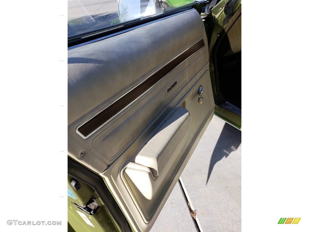 1973 Pontiac LeMans 4 Door Colonnade Hardtop Beige Door Panel Photo #138563265