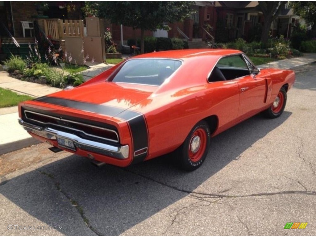 Hemi Orange 1970 Dodge Charger R/T Exterior Photo #138563380