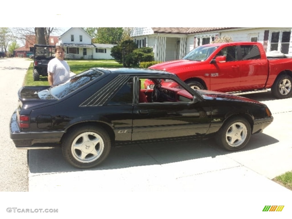 1985 Mustang GT Coupe - Black / Red photo #4