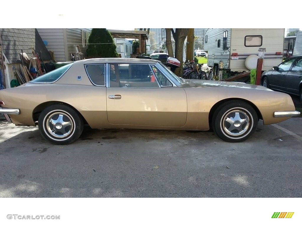 Avanti Gold 1963 Studebaker Avanti R2 Exterior Photo #138564825