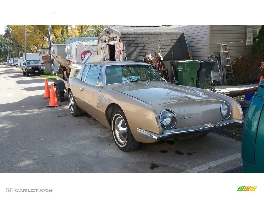 Avanti Gold 1963 Studebaker Avanti R2 Exterior Photo #138564870