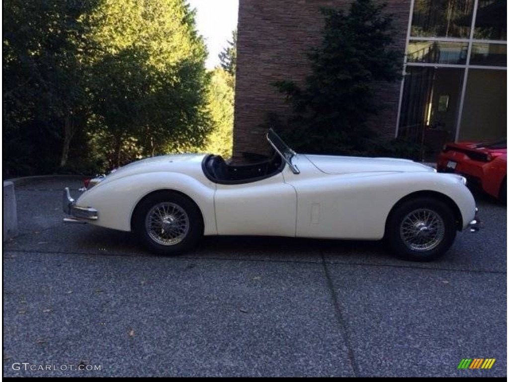 Old English White 1955 Jaguar XK-140 Roadster Exterior Photo #138565200