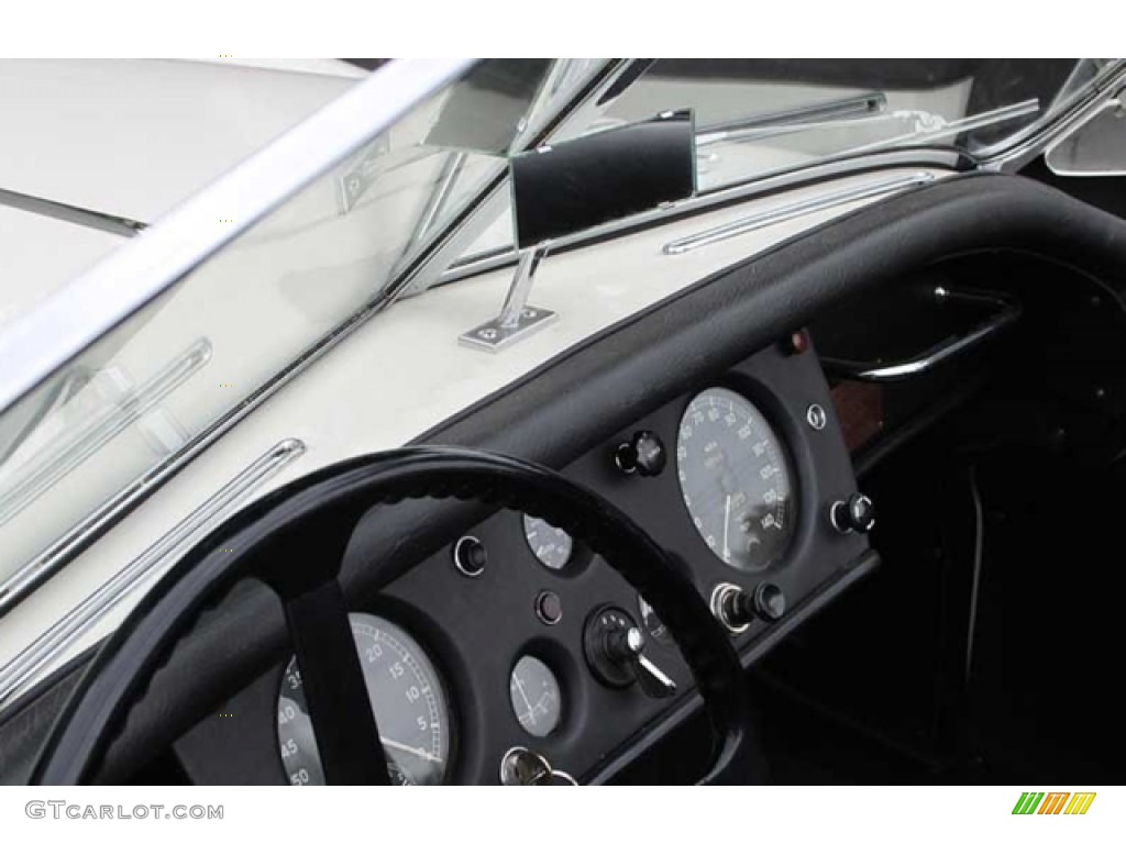 1955 Jaguar XK-140 Roadster Controls Photo #138565638