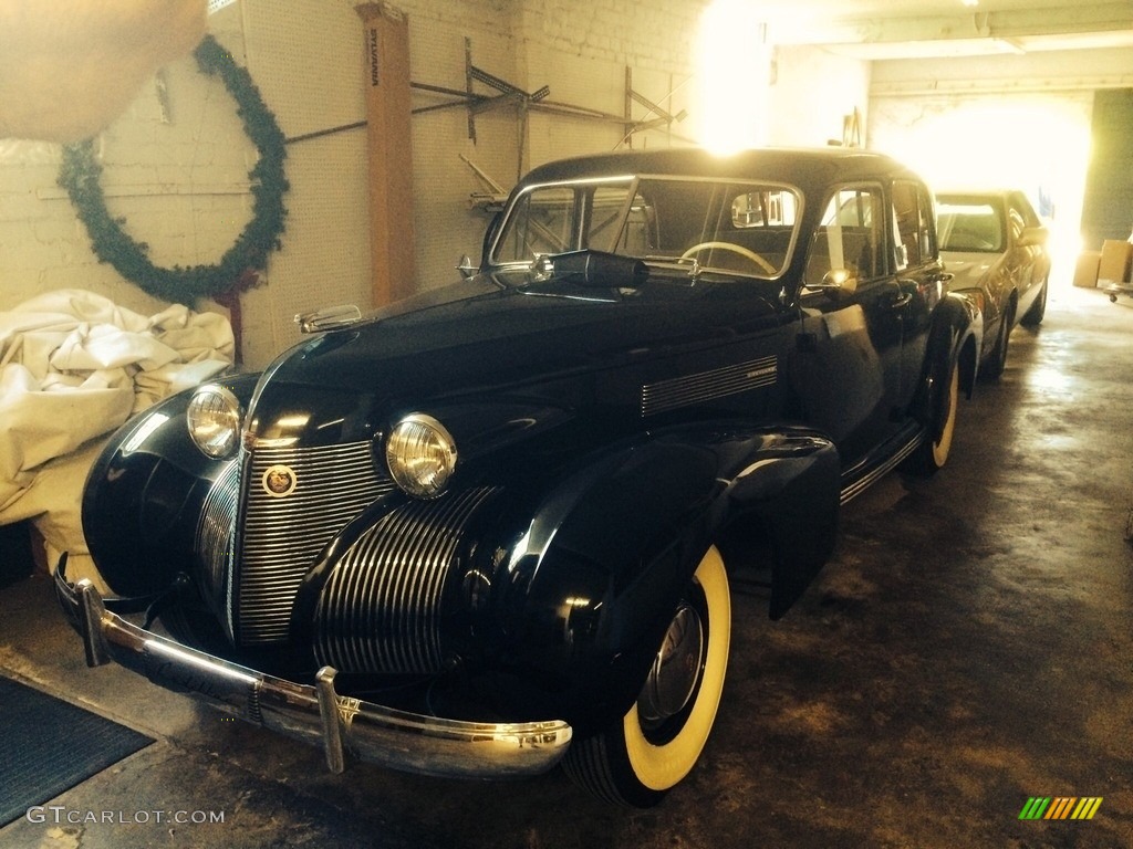 Antoinette Blue 1939 Cadillac Fleetwood Series 60 Special Sedan Exterior Photo #138567483
