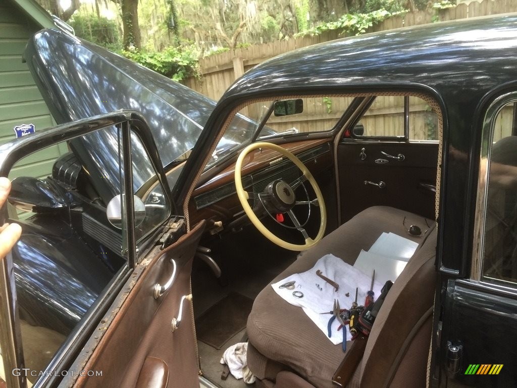 Brown Interior 1939 Cadillac Fleetwood Series 60 Special Sedan Photo #138567510
