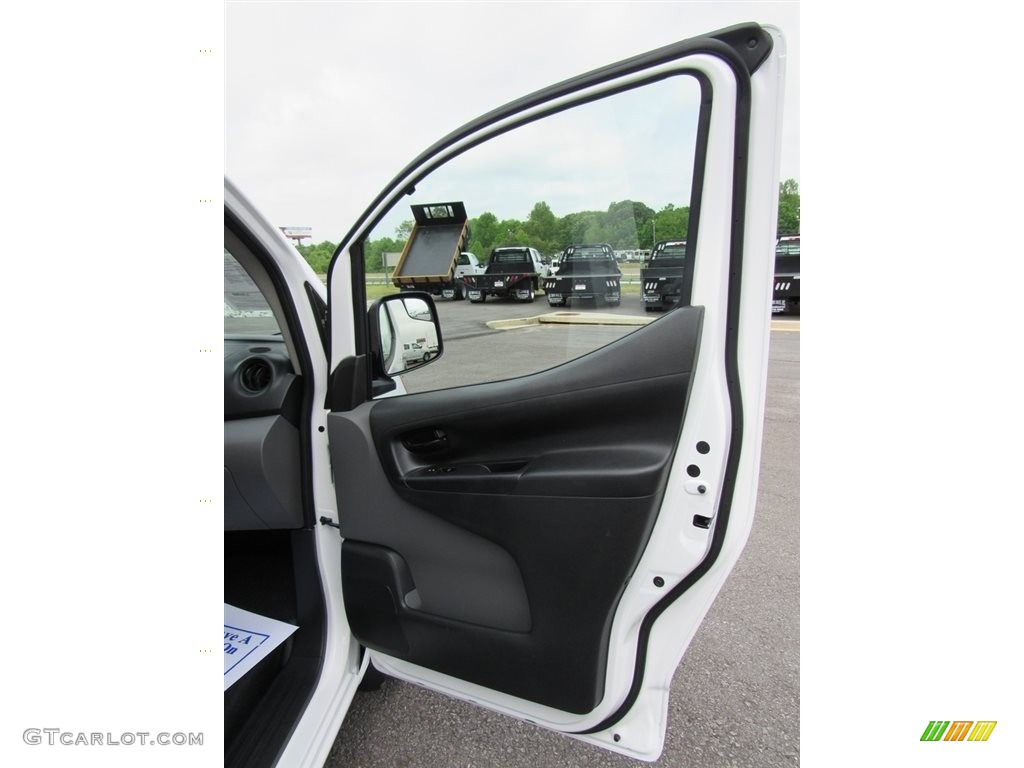 2017 Nissan NV200 SV Gray Door Panel Photo #138567789