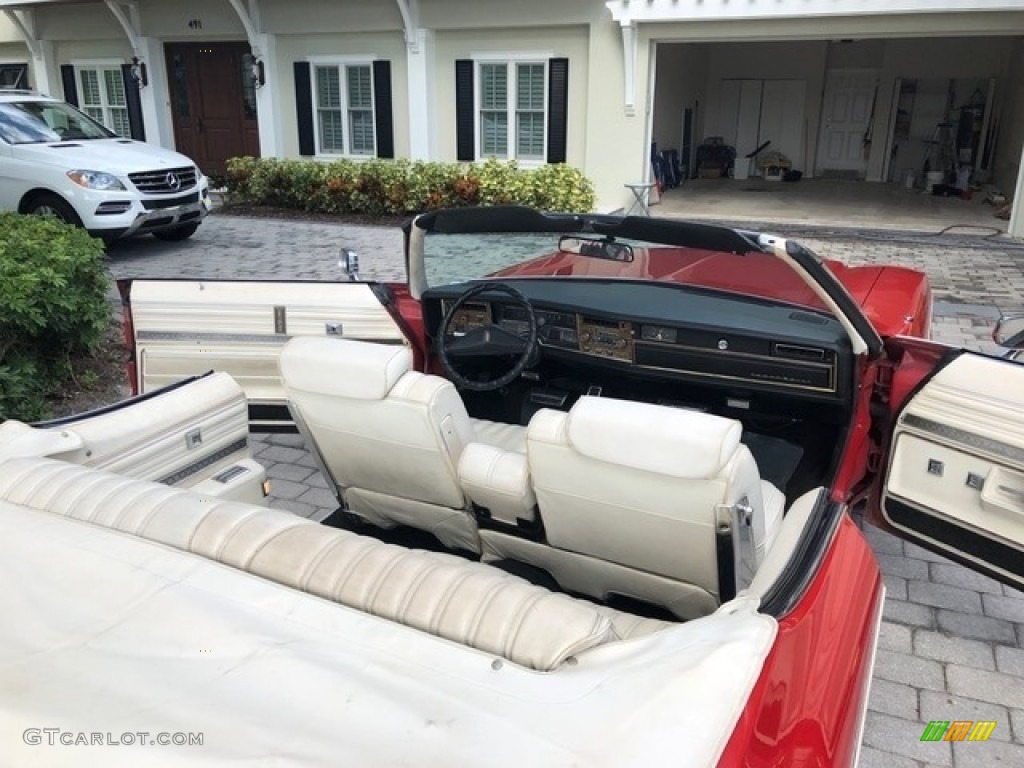 1975 Oldsmobile Delta 88 Royal Convertible Front Seat Photo #138568395