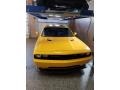 Stinger Yellow - Challenger SRT8 Yellow Jacket Photo No. 2