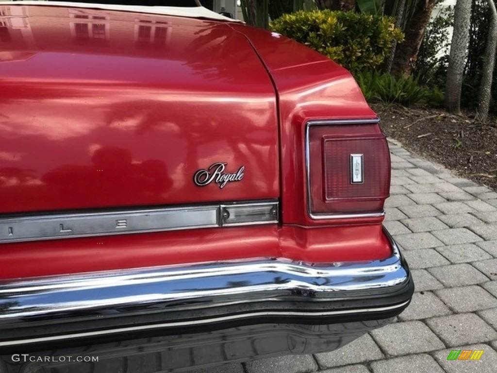 1975 Oldsmobile Delta 88 Royal Convertible Marks and Logos Photo #138568842