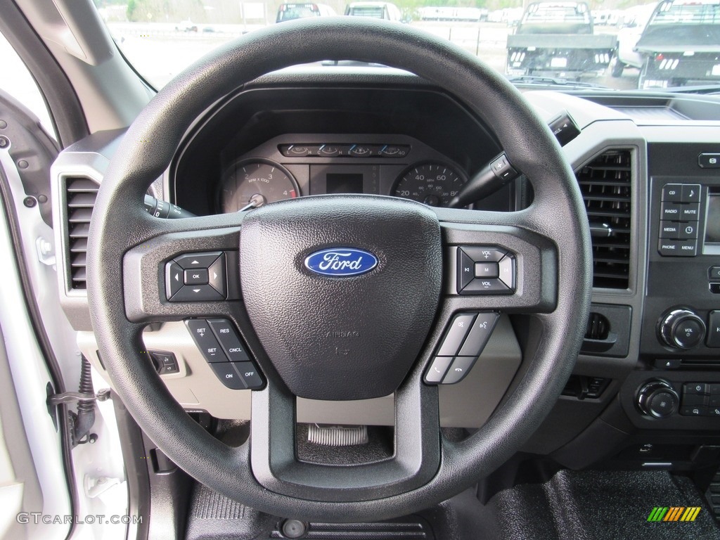 2017 Ford F250 Super Duty XL Crew Cab Medium Earth Gray Steering Wheel Photo #138571014