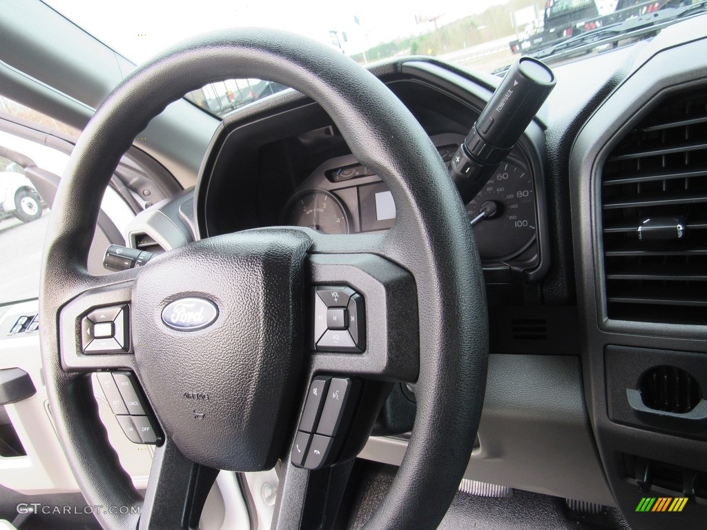 2017 Ford F250 Super Duty XL Crew Cab Steering Wheel Photos