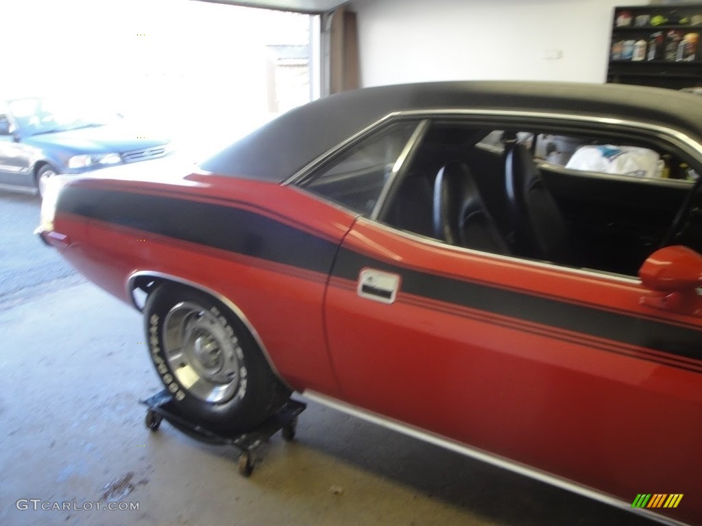 Rallye Red 1974 Plymouth 'Cuda Standard 'Cuda Model Exterior Photo #138571653