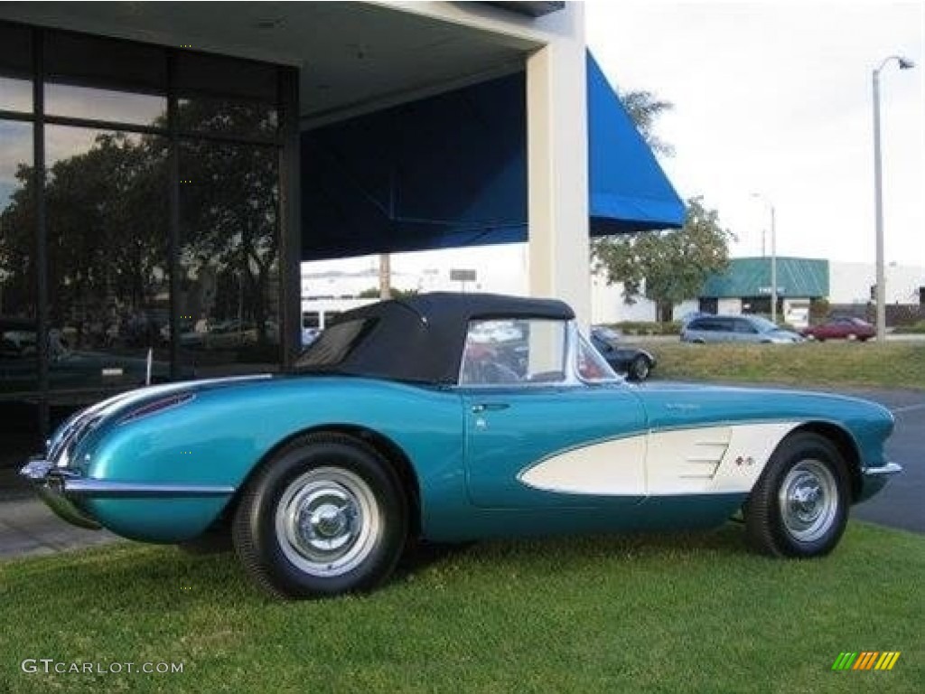 Regal Turquoise 1958 Chevrolet Corvette Convertible Exterior Photo #138576777