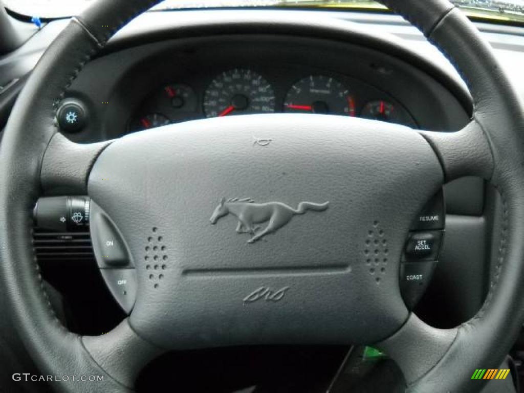2003 Mustang V6 Convertible - Zinc Yellow / Dark Charcoal photo #18